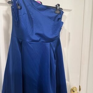 Elegant Blue One-Shoulder Dress